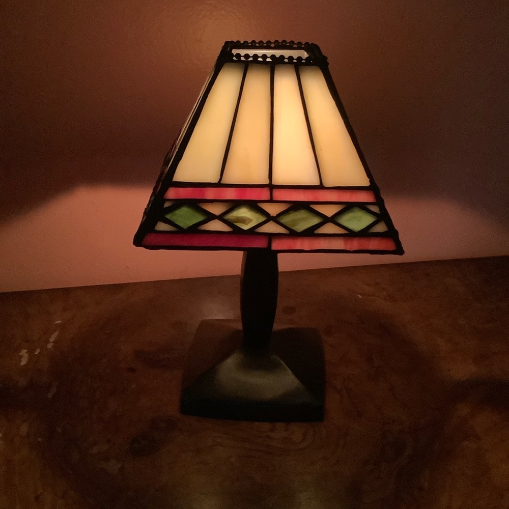 Tea light Holder Tiffany Style Stained Glass Shade  Lamp Small 9”  X 5.25”